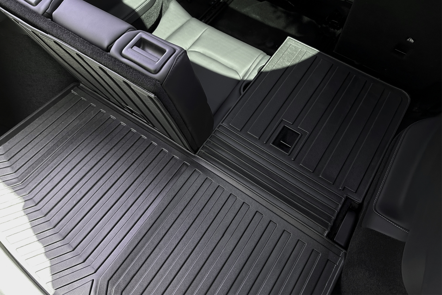Model Y 7 seater cargo back seat mats