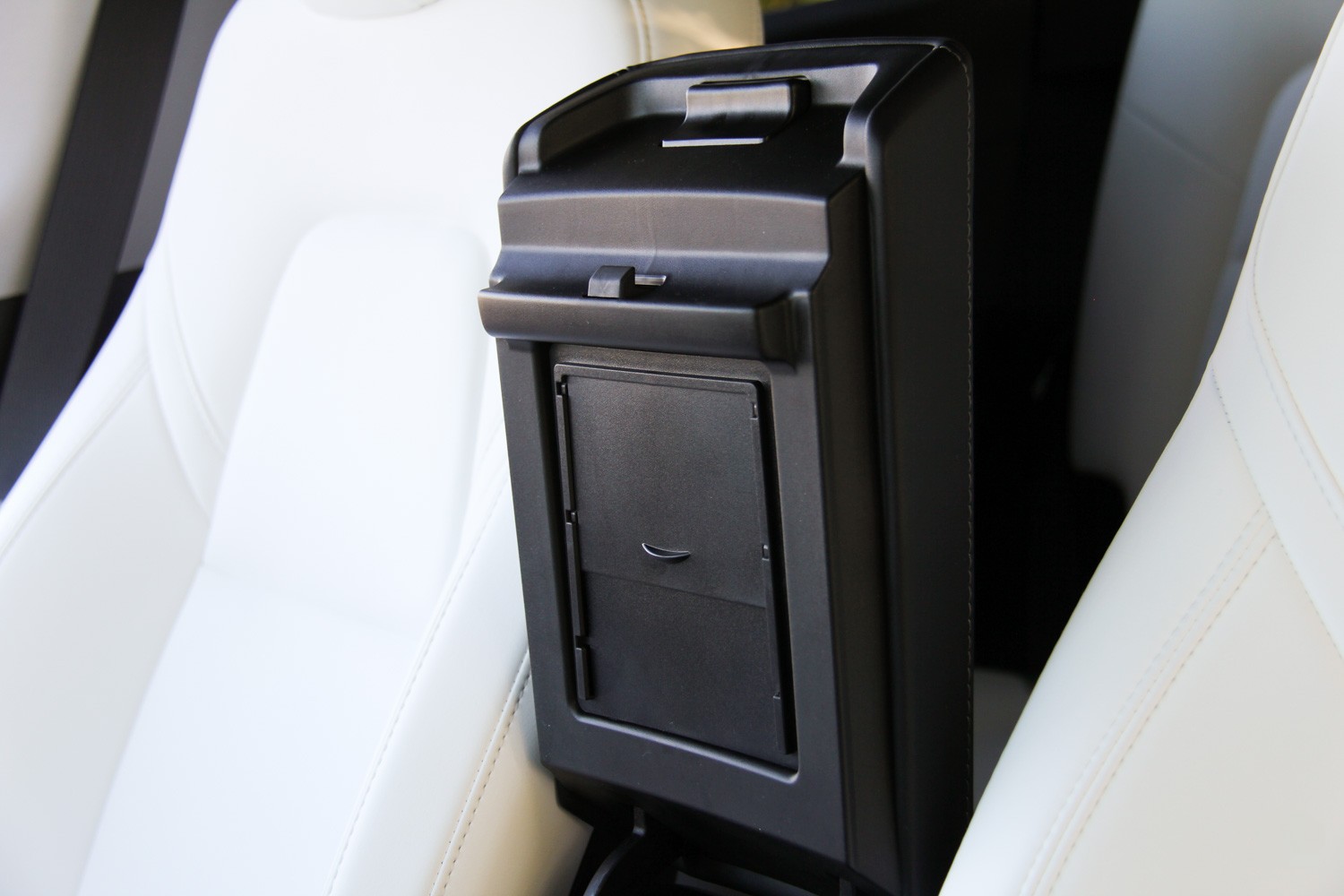 Tesla Model 3/Y Hidden Storage