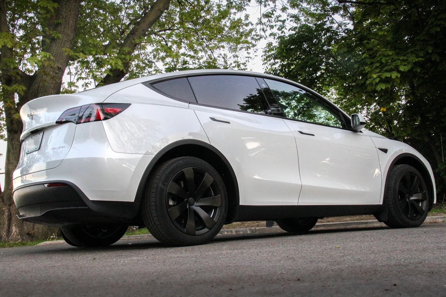Tesla Model Y Blade Style Wheel Covers