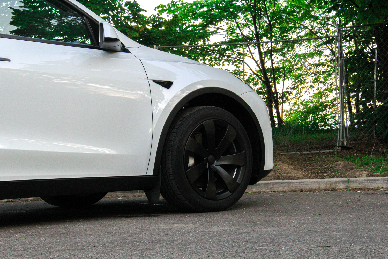 Tesla Model Y Blade Style Wheel Covers
