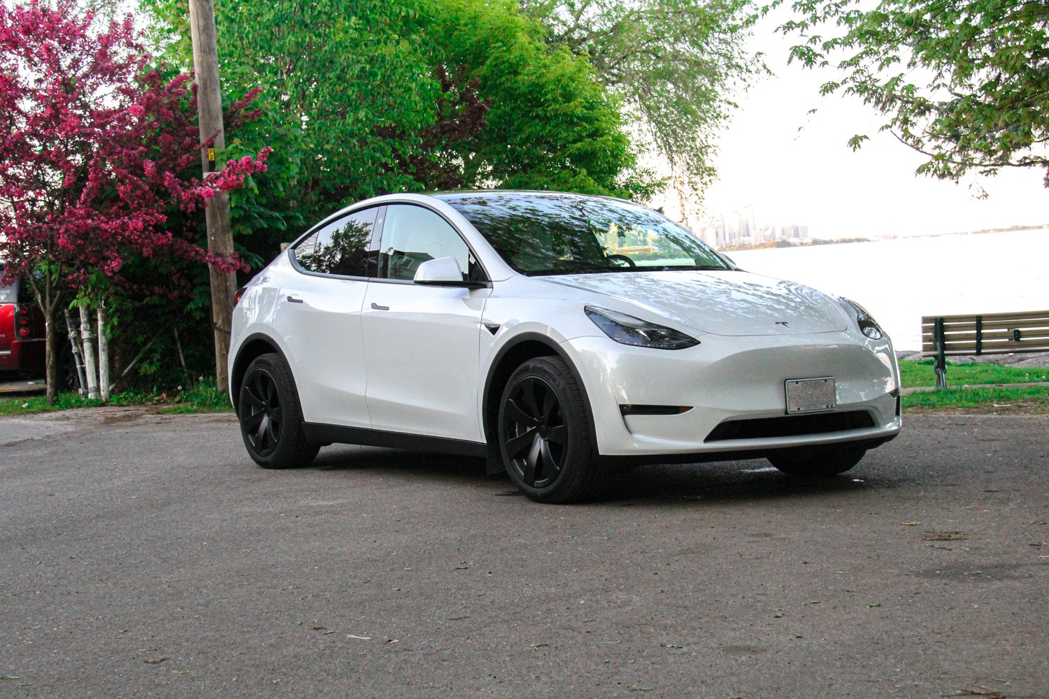 Tesla Model Y Blade Style Wheel Covers