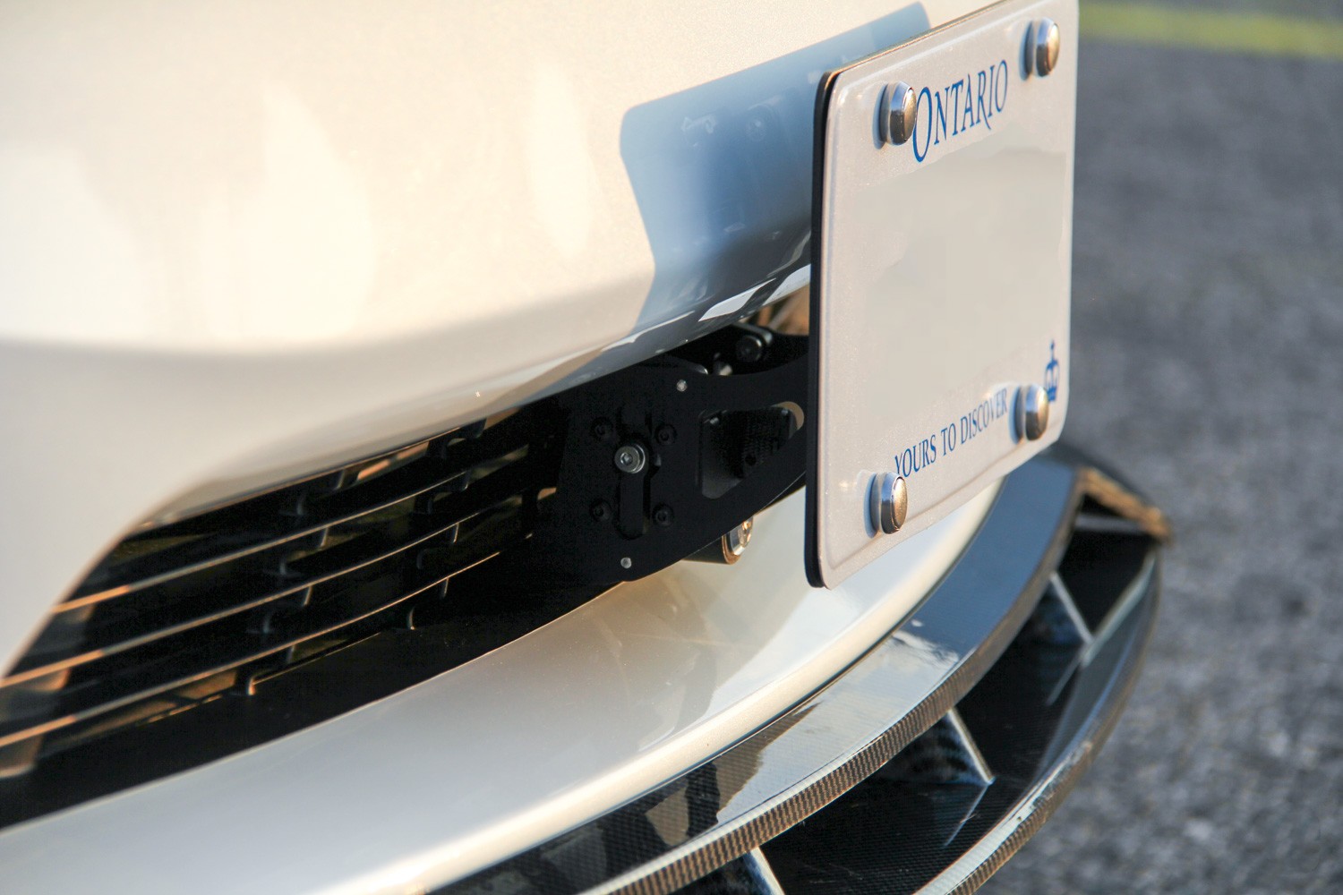 Model Y/3 Licence Plate Holder - Performance