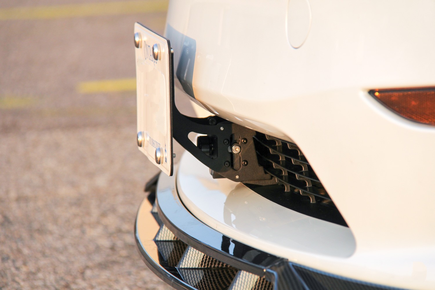 Model Y/3 Licence Plate Holder - Performance