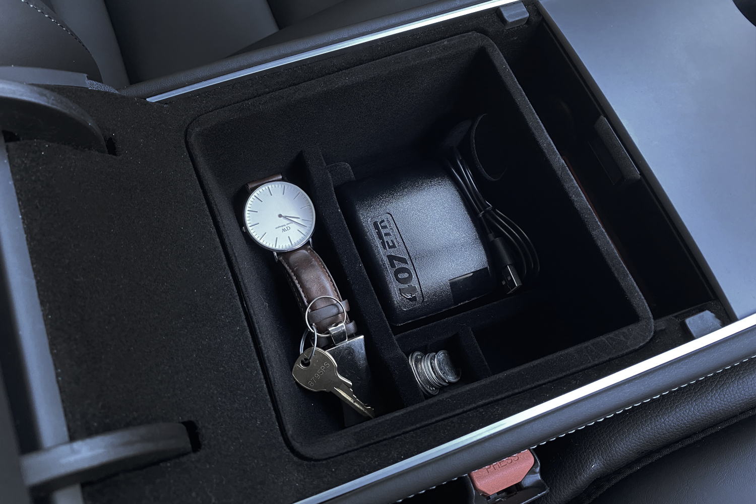 Tesla Arm Rest Organizer